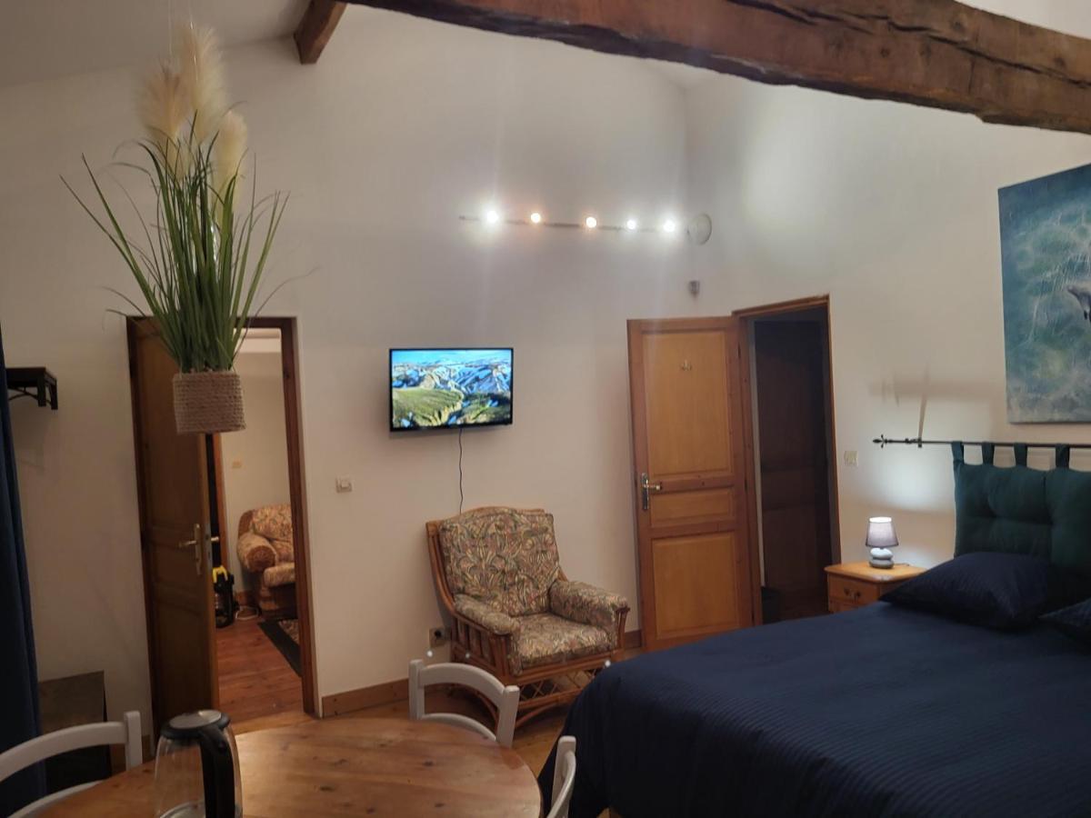Saugon Domaine De La Sarrotte Bed & Breakfast エクステリア 写真